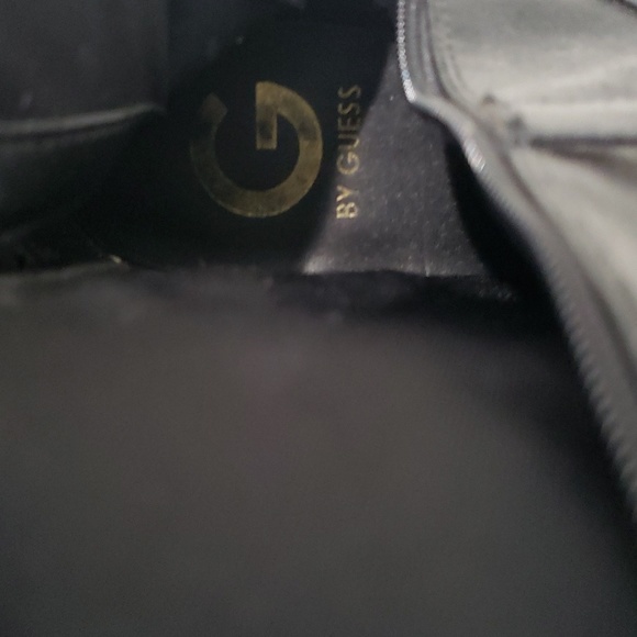 Guess boots. - Picture 7 of 9